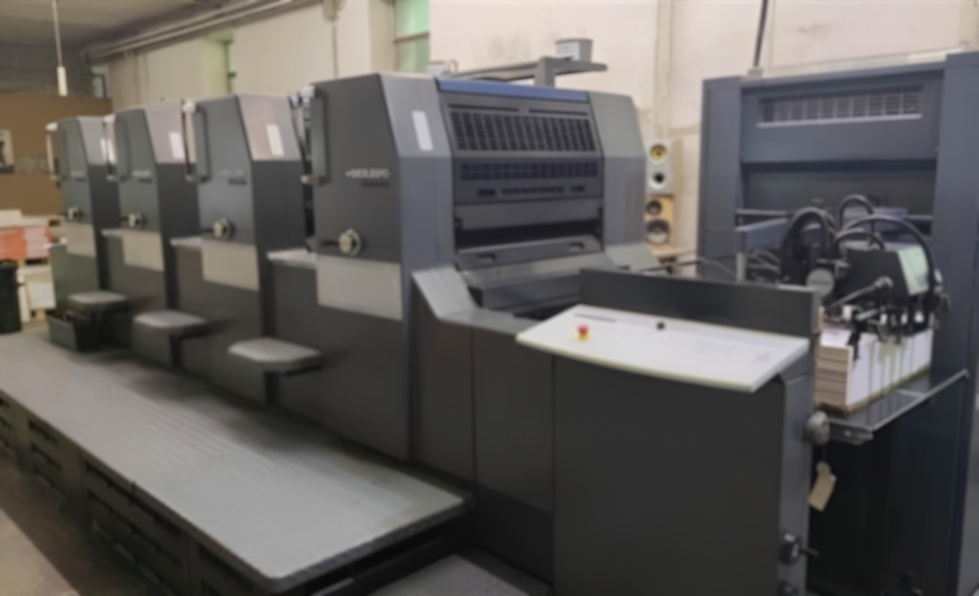 Printing press image